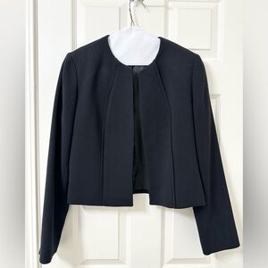 ✨ Calvin Klein - Blazer Structured Cropped Design